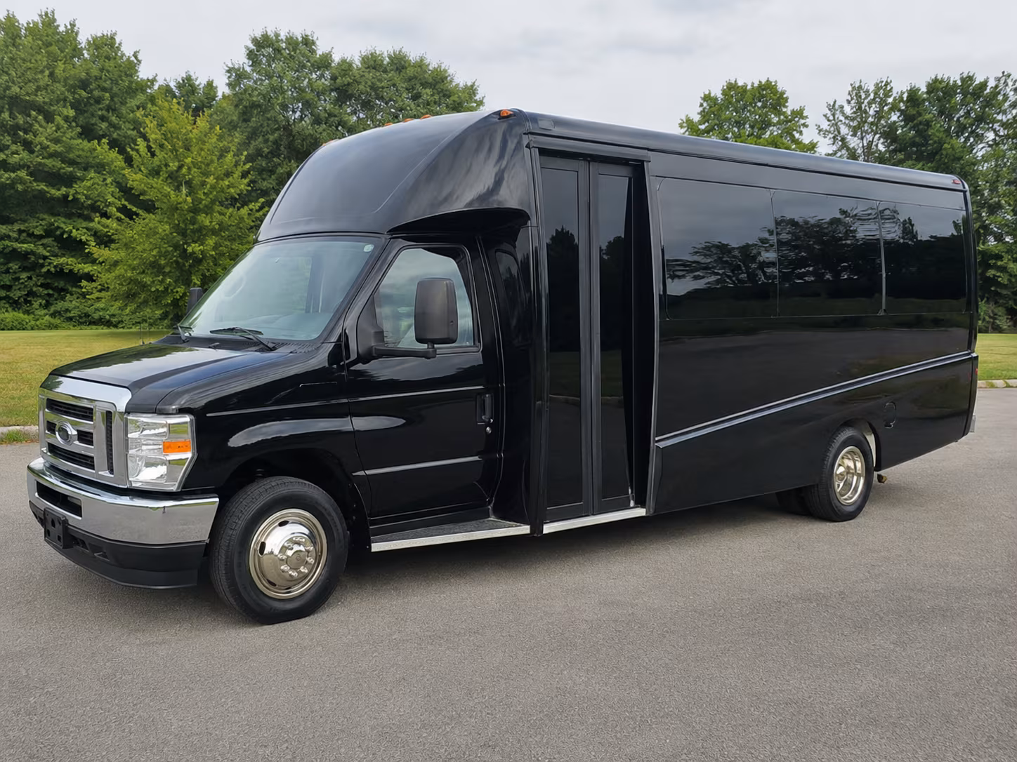 Aurora Wedding Transportation & Shuttle Service