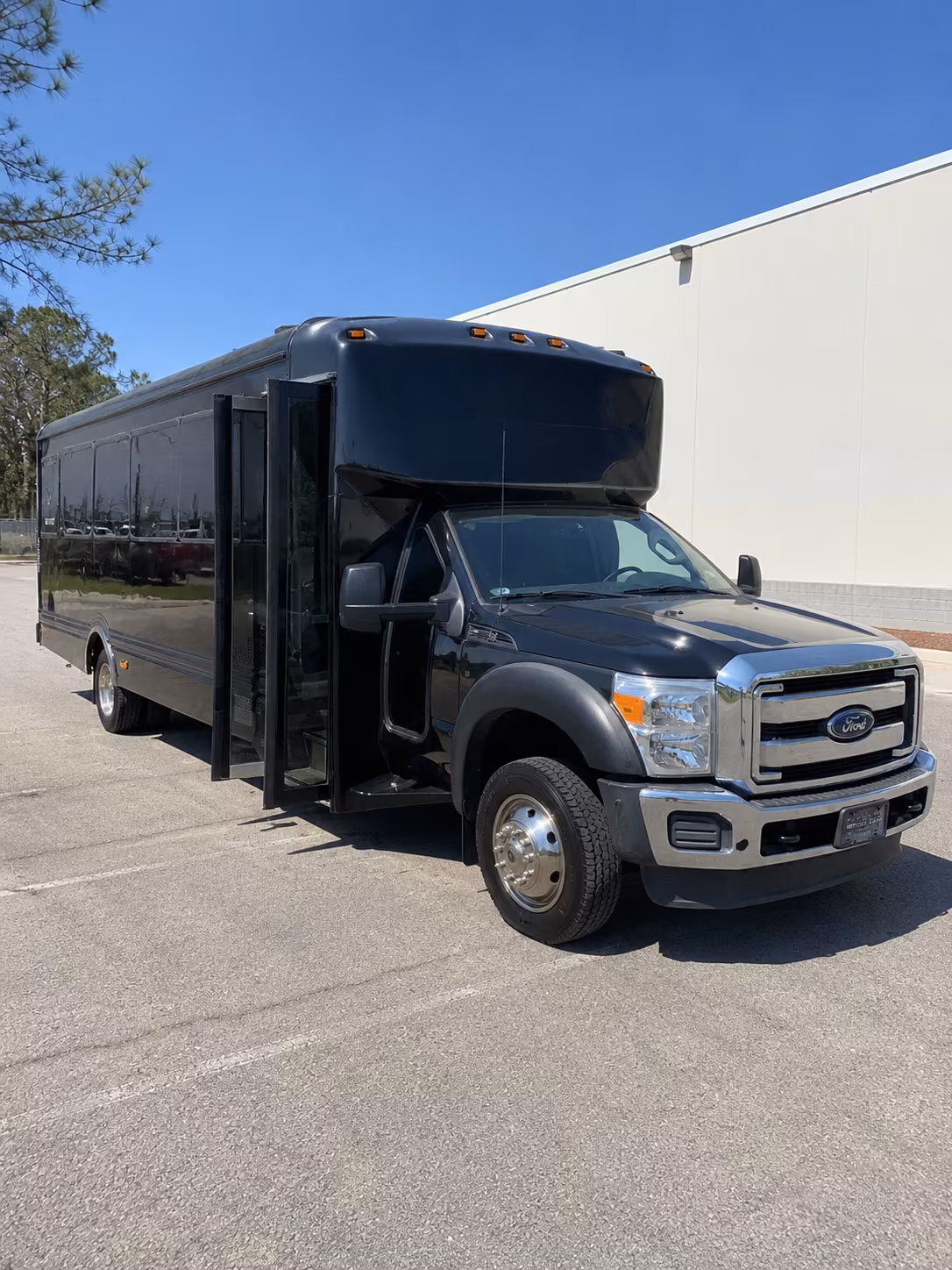 Denver Winery Tour & Pub Crawl Transportation